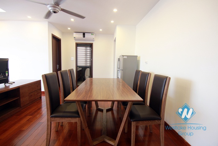 Nice and new three bedrooms apartment for rent in Cau Giay district, Ha Noi
